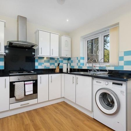 London Heathrow Living Serviced Apartments By Ferndale ستانويل المظهر الخارجي الصورة