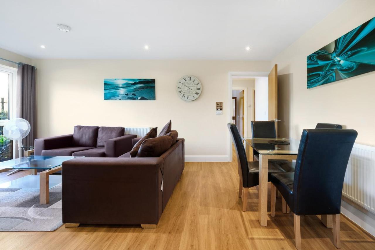 London Heathrow Living Serviced Apartments By Ferndale ستانويل المظهر الخارجي الصورة