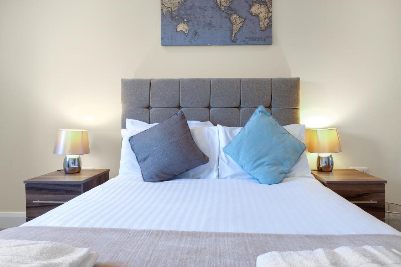London Heathrow Living Serviced Apartments By Ferndale ستانويل المظهر الخارجي الصورة