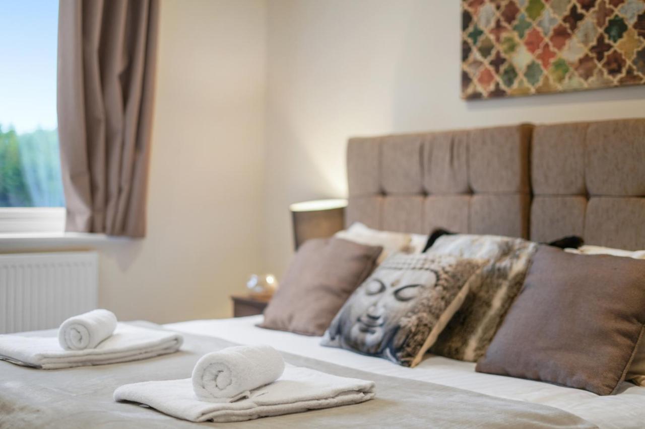 London Heathrow Living Serviced Apartments By Ferndale ستانويل المظهر الخارجي الصورة