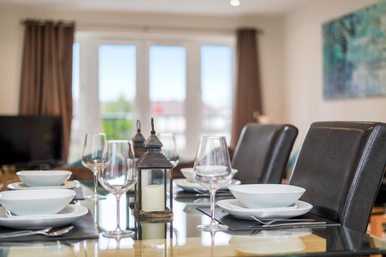 London Heathrow Living Serviced Apartments By Ferndale ستانويل المظهر الخارجي الصورة